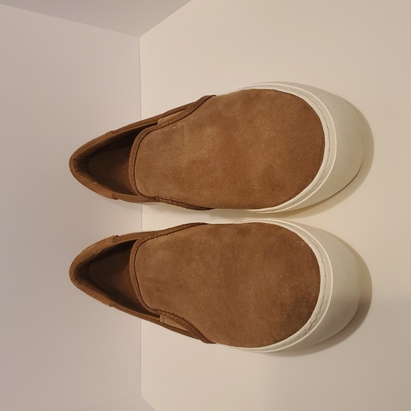 UGG Jass Slip-On Suede Platform Sneakers in Chestnut Size 7 - Picture 2 of 12